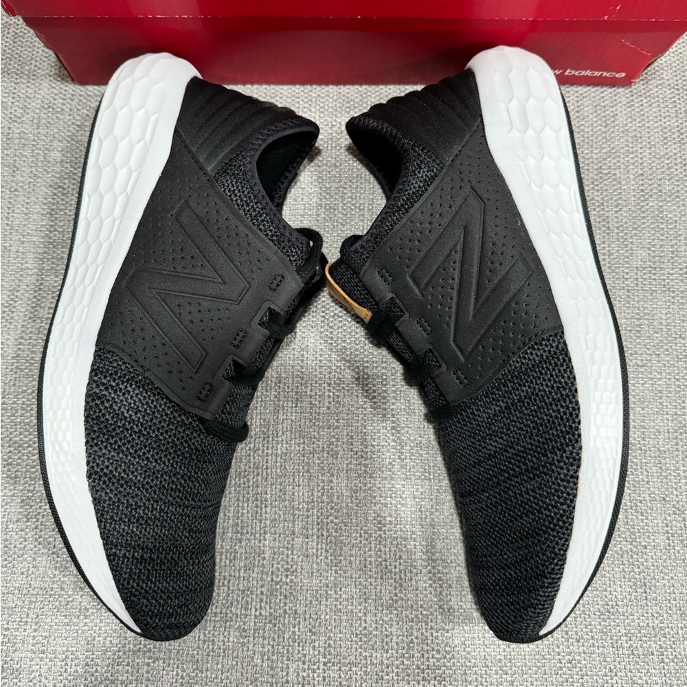 NEW BALANCE Shoes Big Kids Size 6.5 - Picture 4 of 8